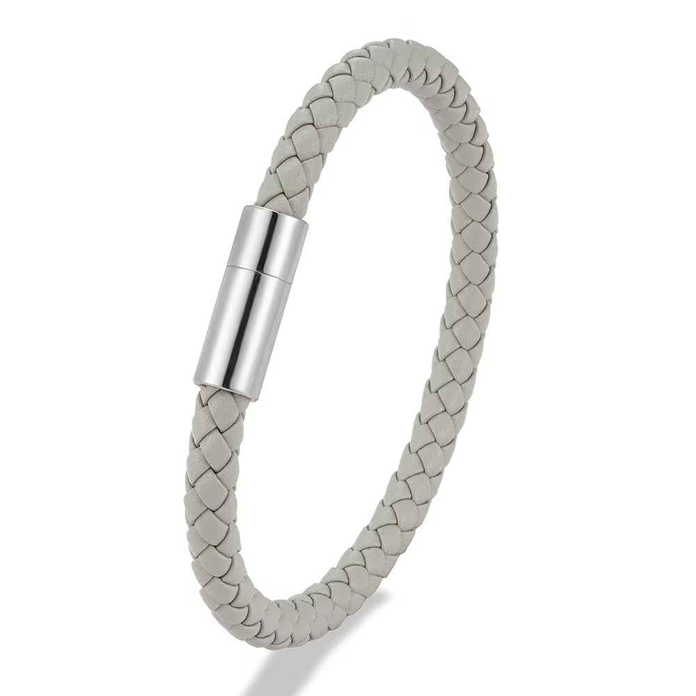 Div armbånd i skinn