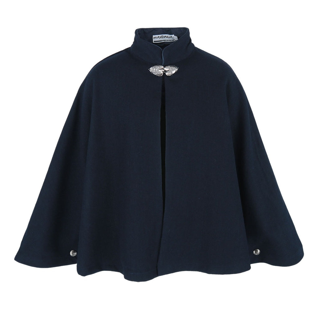 Maxemilia Anna Cape i ull