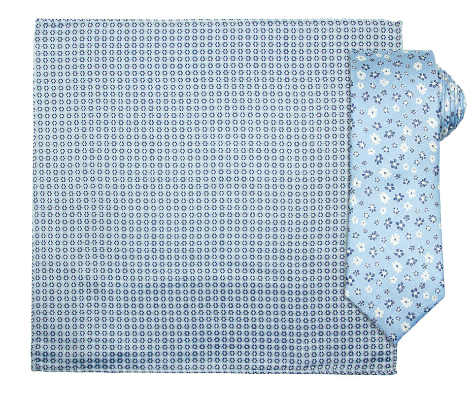Intex lyseblå mønstrete silke slips og lommetørkle